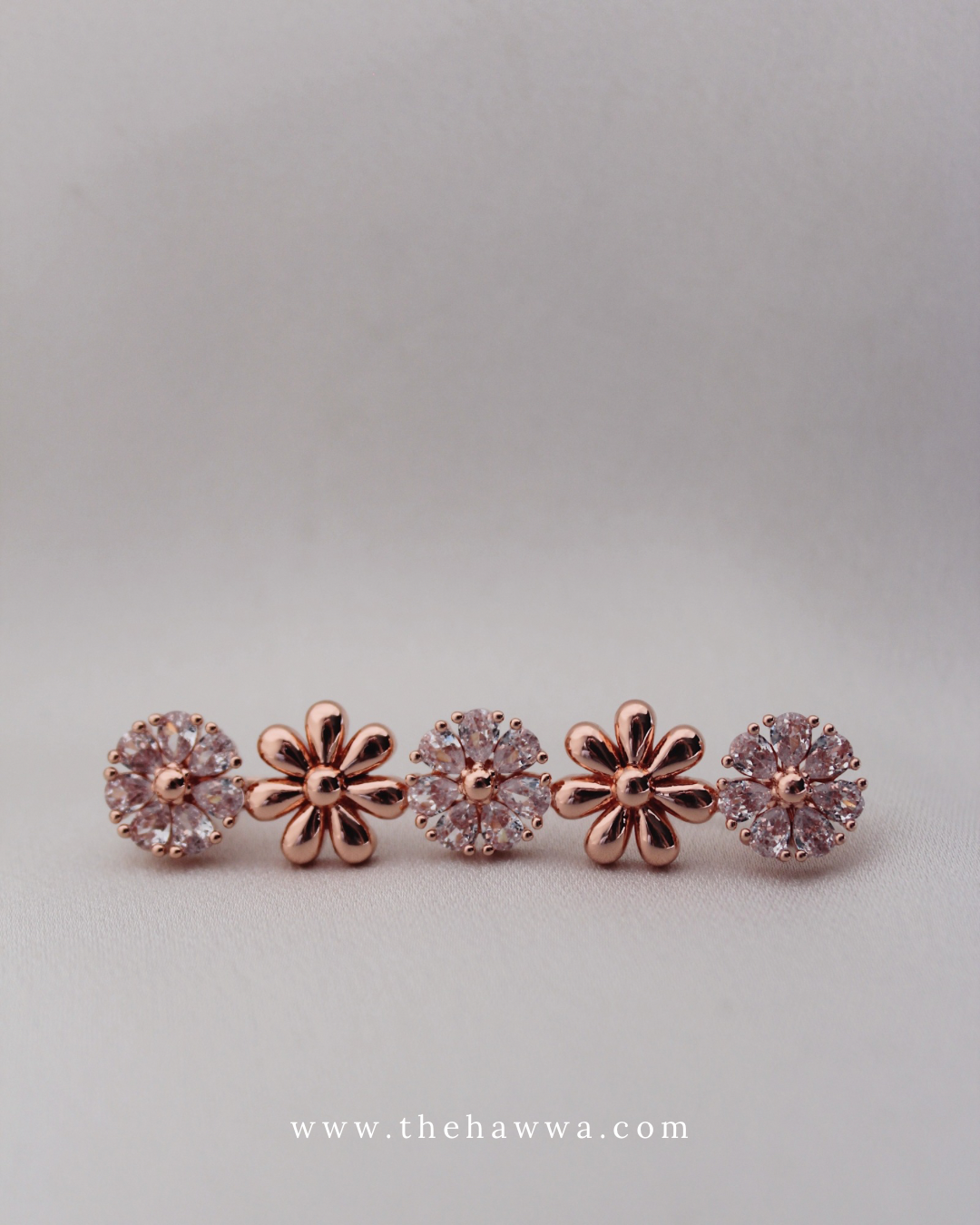 Luxe Daisy Long Brooch