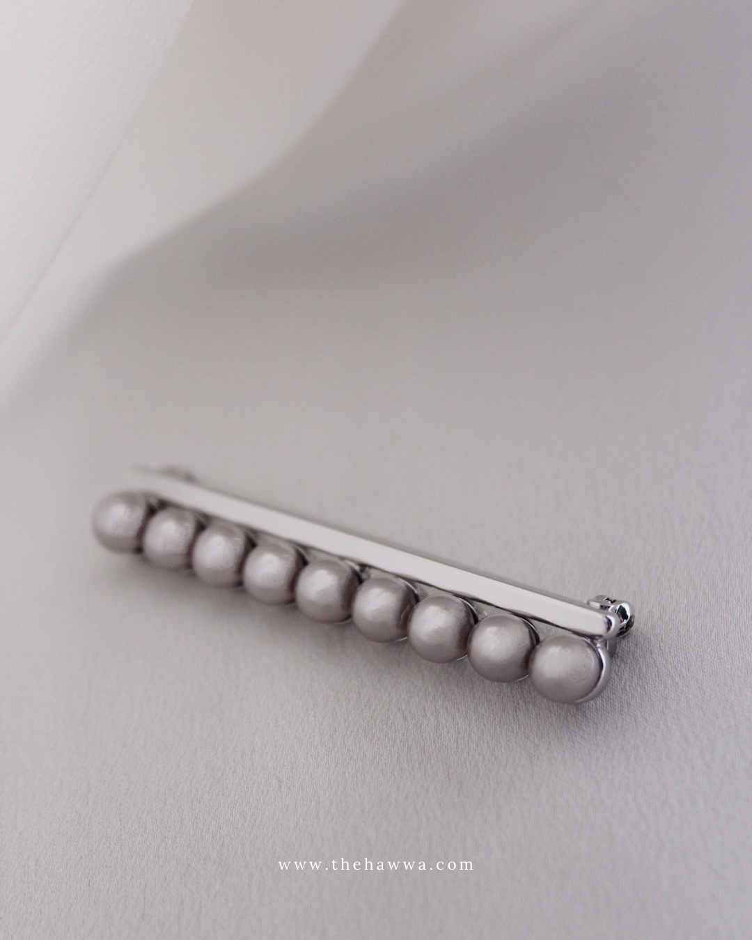 Qamar Long Brooch