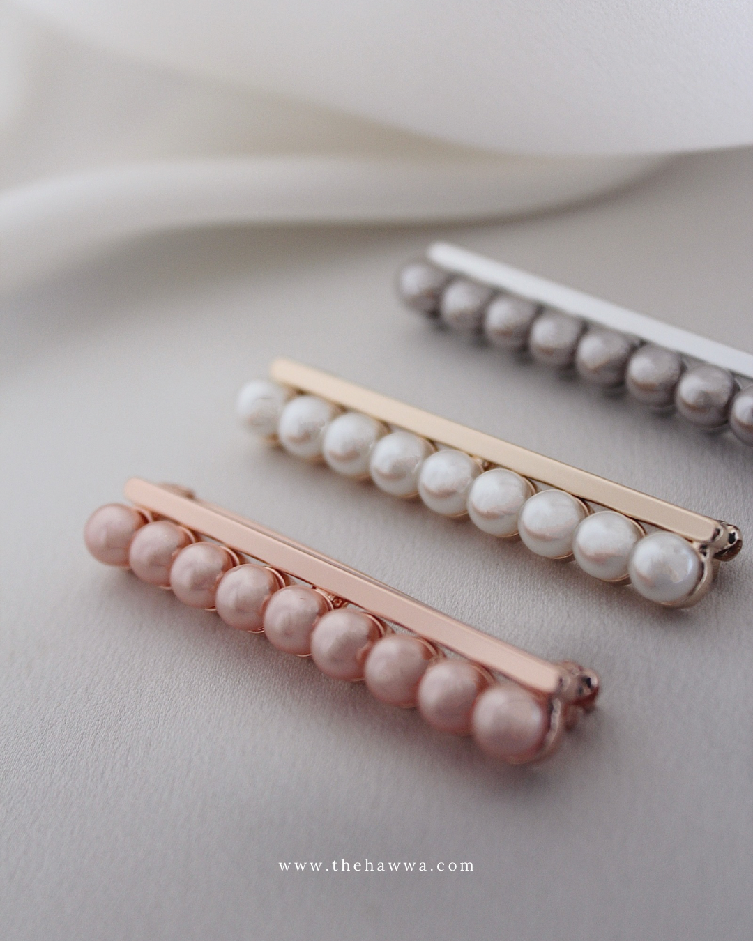 Qamar Long Brooch