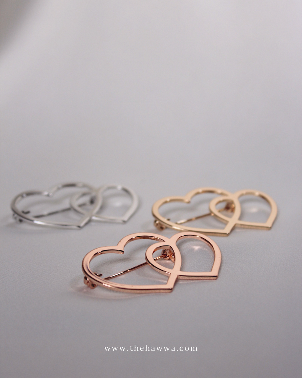 Intertwined Hearts brooch